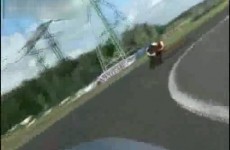 Na motocyklu bez ubran