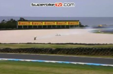 Ucieczka z palacego sie motocykla przy 200 kmh