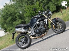 Triumph Speed Triple 800x600