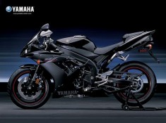 yamaha yzf r1.