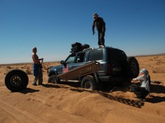 Sahara vs Land Cruiser