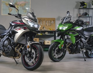 dwa modele Versys 650 2022 z