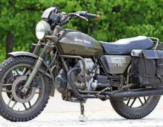Moto Guzzi V50 Nato lewy bok z
