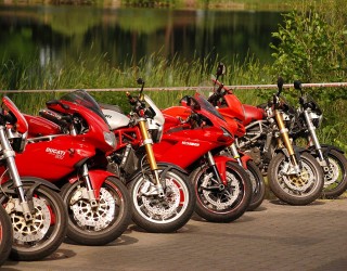 Ducati w oczekiwaniu na wlasciceli z