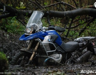 BMW trafione zatopione w blocie