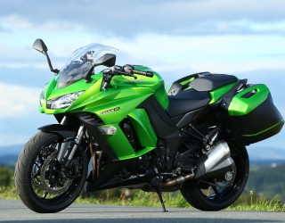 Zielone Kawasaki Z1000SX 2014 z
