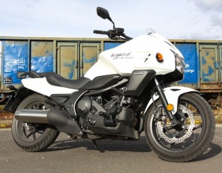 Nowa Honda CTX700 statyka z