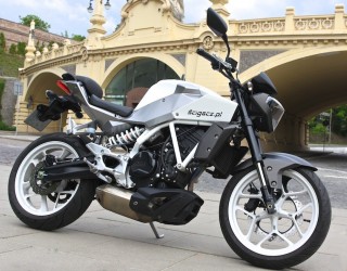 Hyosung Exiv 250 statyka z