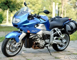 BMW K1200R Sport lewy bok