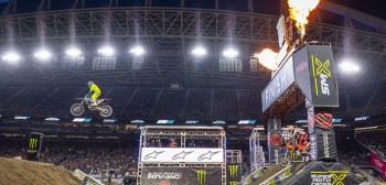 Cooper Webb i Levi Kitchen wygrywaj rund AMA Supercrossu w Seattle [VIDEO]