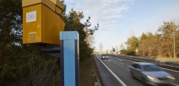 Nowe fotoradary w Polsce, w tym mobilne radary z Niemiec. Jak rozronie si sie urzdze do dyscyplinowania kierowcw?