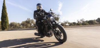 Kawasaki Eliminator i Versys jako motocykle hybrydowe. Nowe patenty japoskiego producenta