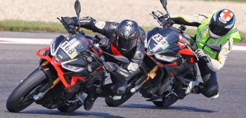 Aprilia Tuono V4 Factory porwnanie z Tuono 660 Factory. Moc, czy masa?