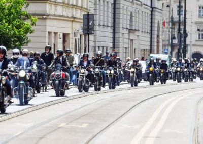 DGR 2022. Dżentelmeni na motocyklach przejechali ulicami Krakowa [GALERIA ZDJĘĆ]