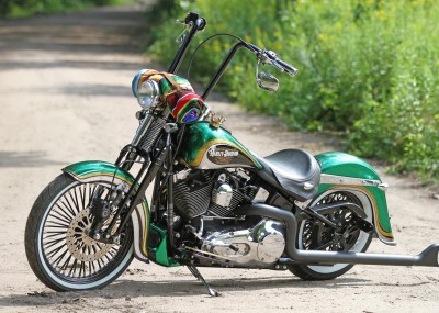 Harley-Davidson w latynoskim stylu. Customowy Softail Springer na zdjciach