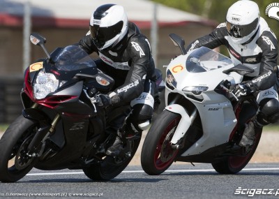GSX-R 750 2011 vs 848 Evo 2011 - pojedynek Suzuki i Ducati