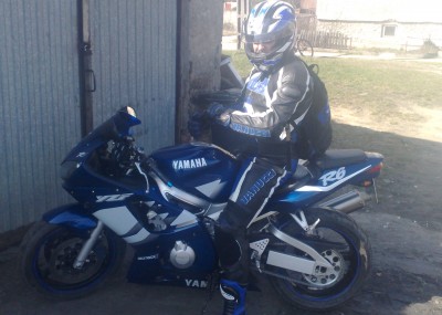 Yamaha R6