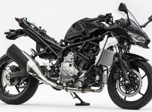 Motocykl hybrydowy Kawasaki na nowych patentach. Gdzie będzie silnik?