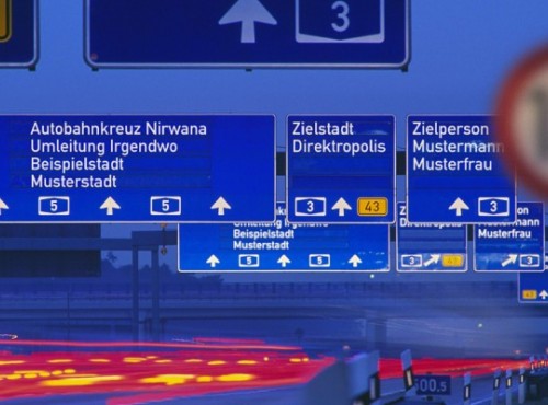 Niemcy znoszą limity prędkości na autostradach? A co z ekologią i ograniczeniem wypadków? 