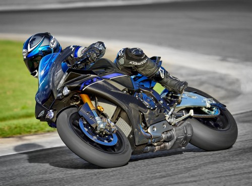 Yamaha YZF-R1 i YZF-R1M znikną z rynku. Kultowy motocykl superbike podzieli los modelu YZF-R6