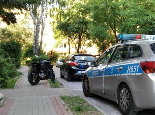 Policjant odzyska skradziony motocykl. I jeszcze zapa jednego ze zodziei 