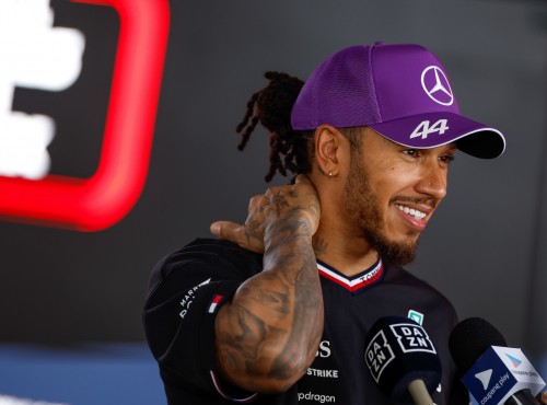 Lewis Hamilton chce kupi Gresini Racing. Karuzela brawurowych plotek po MotoGP w Assen