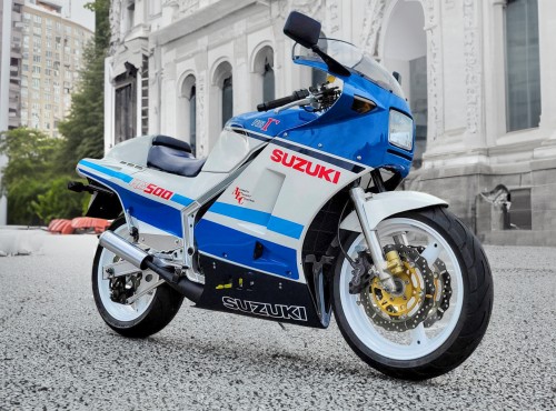 Suzuki RG 500 Gamma, szosowa replika maszyny Grand Prix