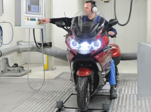 Obowizkowe badania techniczne dla motocykli. Rada UE za wykluczeniem jednoladw