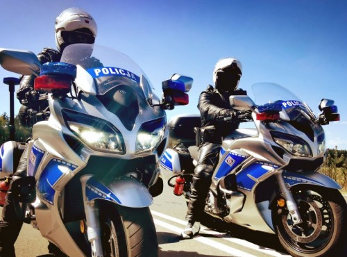 Wi�zienie za pr�dko�� i nielegalne wy�cigi. Te kary wejd� w �ycie jeszcze w styczniu!