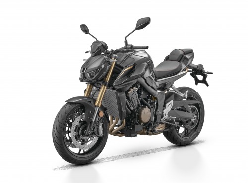 QJMOTOR SRK 800. Mocny naked z rz�dow� czw�rk� w cenie poni�ej 30 tys. z�