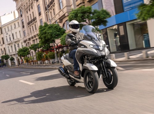 Motocykl Yamaha Tricity 300 z poduszk� powietrzn� od Autoliv. Premiera ju� wkr�tce!