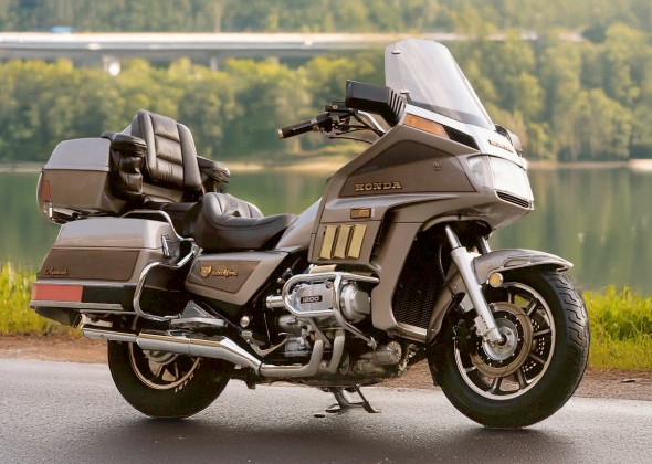 Honda GL 1100 i GL 1200 Goldwing. Motocykl Super Turystyczny
