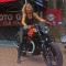 zlot moto guzzi dziewczyna z