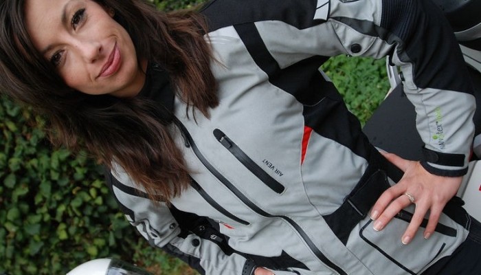 Kurtka motocyklowa Nica - Modeka odrobi�a lekcje