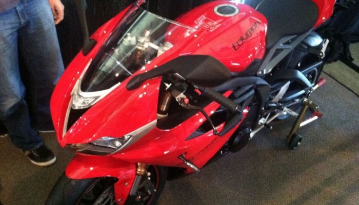 2013 Triumph Daytona 675 - pierwsze zdj�cia