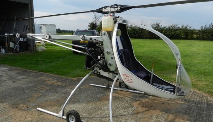 Helikopter z silnikiem z Yamahy FZR600