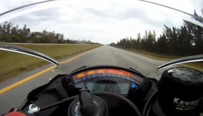 304 km/h na drodze publicznej - test ZX10R 2011