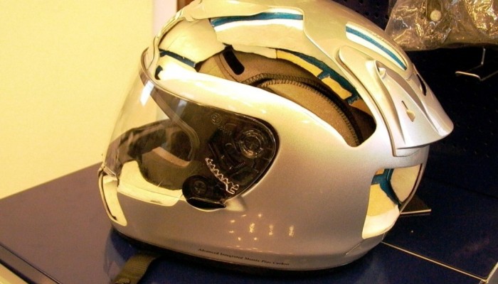 Bezp�atny serwis twojego kasku SHOEI