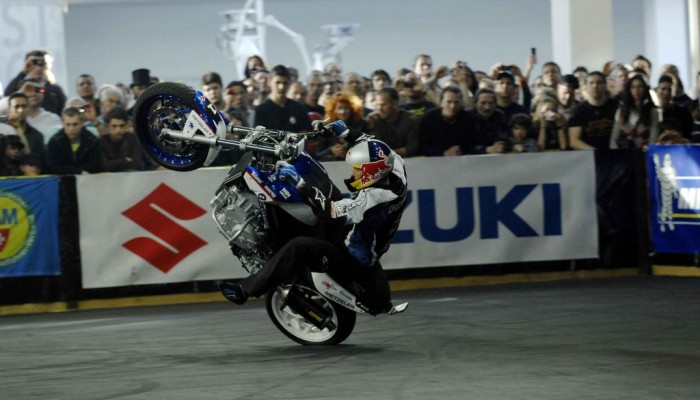 Chris Pfeiffer Halowym Mistrzem �wiata Streetbike Freestyle po raz drugi!