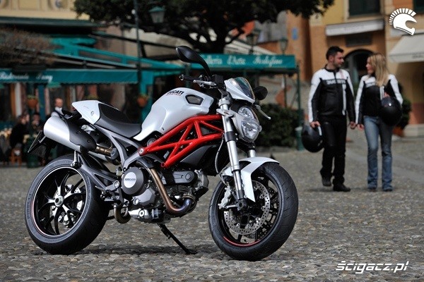 Ducati Monster 796 2010 - nowy, przyjazny potwr