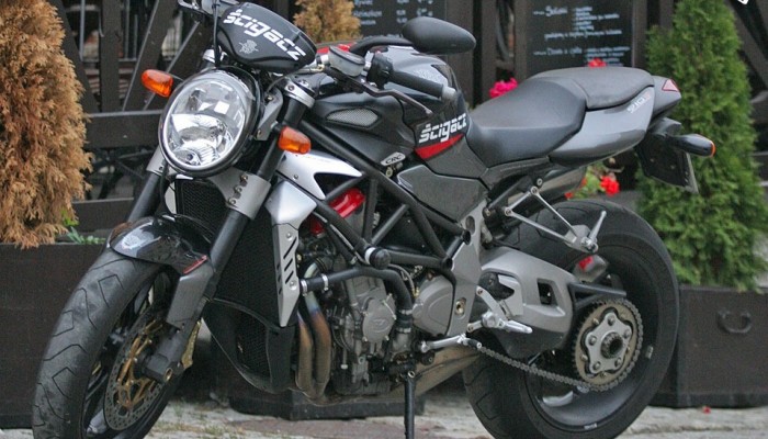 Harley Davidson sprzeda� MV Agust�