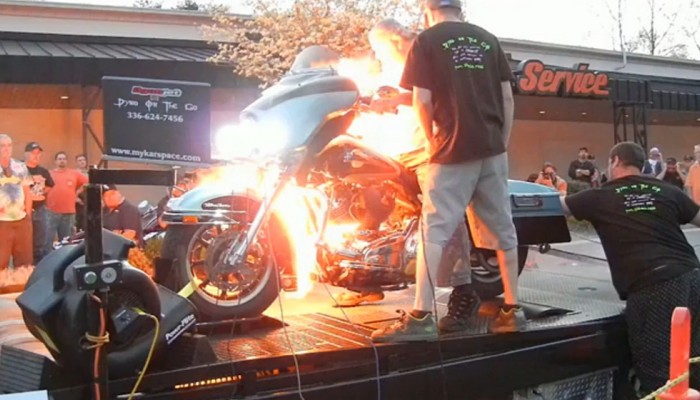 Harley + podtlenek azotu = eksplozja