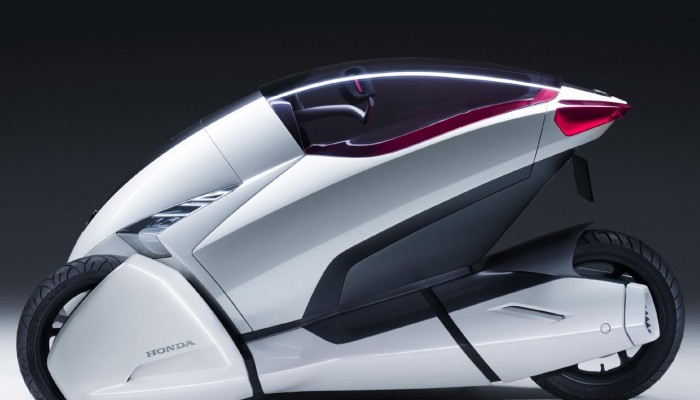 Honda 3R-C - koncepcja elektrycznej trajki