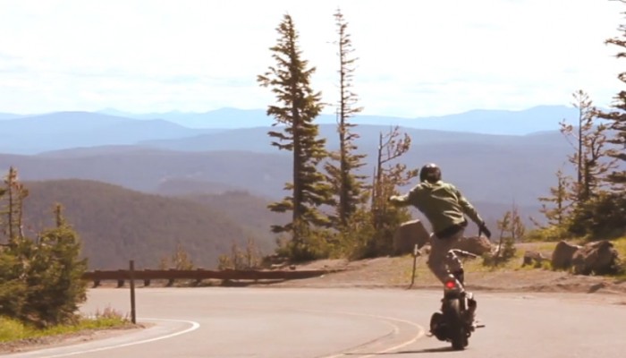 Jeremy Jones, deskorolka i Harley-Davidson