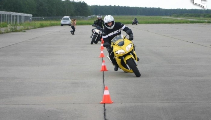 Jesienna edycja Suzuki Shell Moto Szko�a 2009