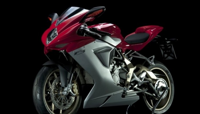 MV Agusta F3 i B3 Brutale - ceny na poziome Triumpha