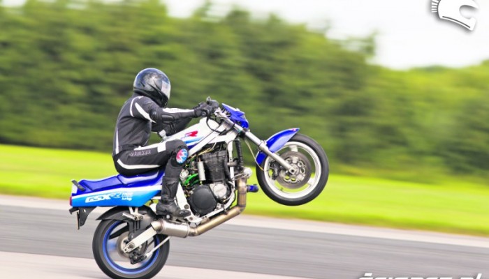 Mistrzostwa �wiata wheelie wygrywa 22-letni GSX-R1100