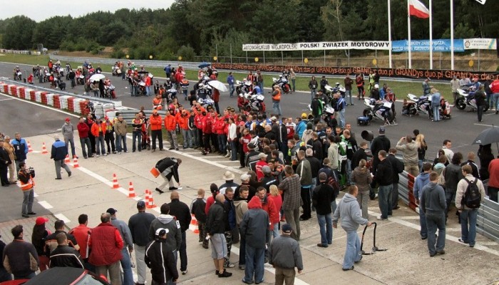 Motocyklowe kalendarium 2008 na �cigacz.pl