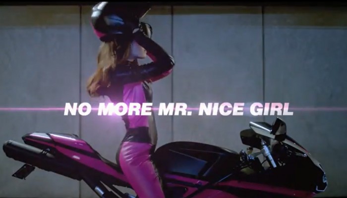 R�owe Ducati w reklamie T-Mobile