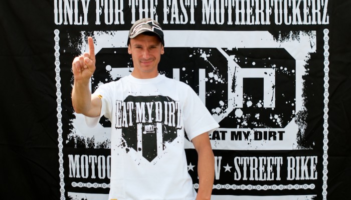 Rozwi�zanie konkursu - koszulki Eat My Dirt rozdane!